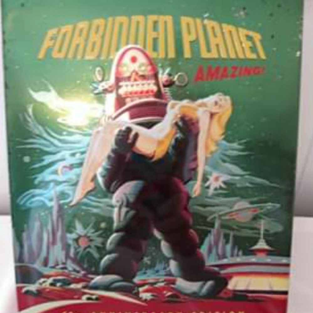 Collector tin/DVD Set